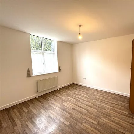 Image 6 - Eversfield Gardens, Grahame Park, London, NW7 2AE, United Kingdom - Apartment for rent