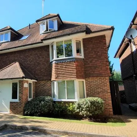 Rent this 2 bed apartment on Ashurst Close in Leatherhead, KT22 7UH