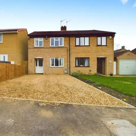 Buy this 3 bed duplex on Blenheim Way in Yaxley, PE7 3YL