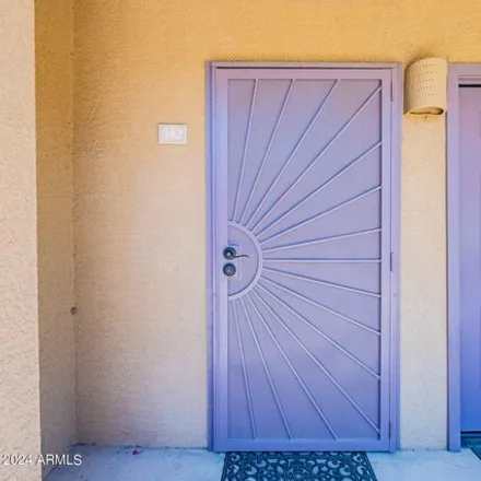 Image 4 - East Orangewood Avenue, Phoenix, AZ 85036, USA - Apartment for sale