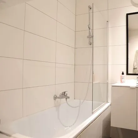 Rent this 1 bed apartment on Rue Saint-Gilles 200 in 4000 Liège, Belgium
