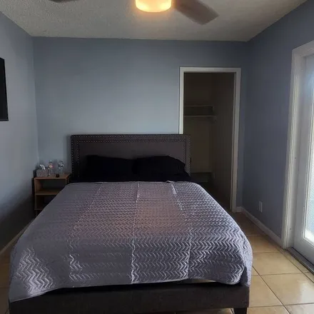 Rent this 4 bed house on Nevada Ave in Las Vegas, NV