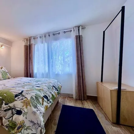 Rent this 6 bed house on 13600 La Ciotat