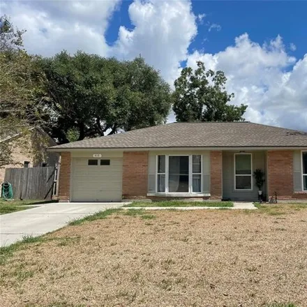 Rent this 3 bed house on 499 Stadium Lane in Friendswood, TX 77546