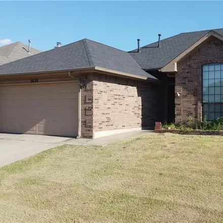 Image 4 - 11630 Elmhurst Drive, Midwest City, OK 73130, USA - House for sale