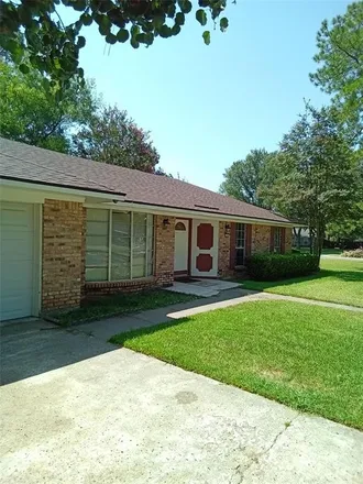 Rent this 4 bed house on 222 Lancashire Drive in Brownlee, Bossier City