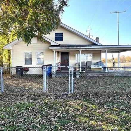 Buy this 3 bed house on 2738 Kelley Highway in Fort Smith, AR 72904