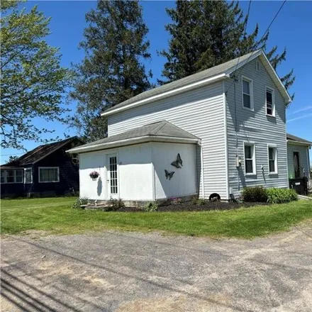Image 1 - 439 State Route 31, Bridgeport, New York, 13030 - House for sale