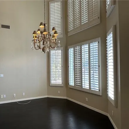 Image 8 - 2030 Bay Hill Drive, Las Vegas, NV 89117, USA - House for rent