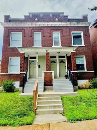 Image 2 - 1649 South Compton Avenue, St. Louis, MO 63104, USA - House for sale