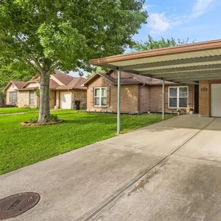 Buy this 3 bed house on 2704 Mockingbird Drive in Alvin, TX 77511