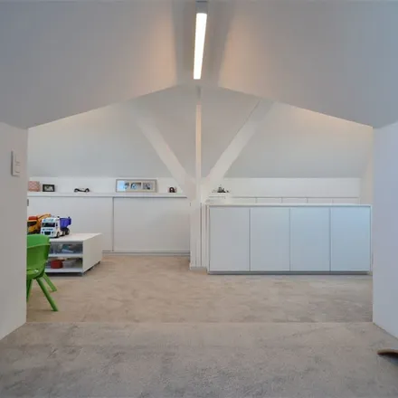 Rent this 3 bed apartment on Elverdingestraat 47 in 8900 Ypres, Belgium