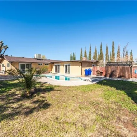 Buy this 3 bed house on 13849 Kiowa Road in Apple Valley, CA 92307