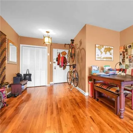 Image 6 - 25-15 Union Street, New York, NY 11354, USA - Apartment for sale