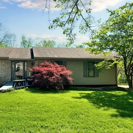 Buy this 3 bed house on 1136 Chinoe Road in Lexington, KY 40517