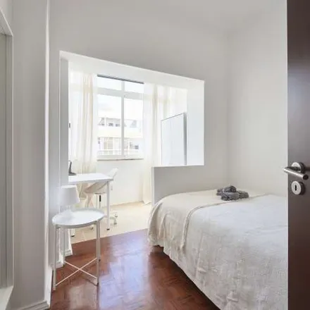 Rent this 5 bed apartment on Seguros José Fonseca in Rua Eugénio de Castro 8A, 2800-270 Almada