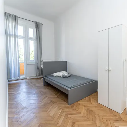 Image 1 - Biebricher Straße 15, 12053 Berlin, Germany - Room for rent