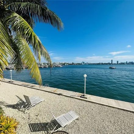 Image 9 - 7545 East Treasure Drive, North Bay Village, Miami-Dade County, FL 33141, USA - Apartment for rent
