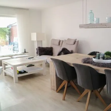 Rent this 5 bed townhouse on Fröbelstraße 207 in 50767 Cologne, Germany