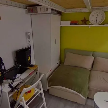 Rent this 1 bed apartment on Madrid in Calle de Zurita, 35