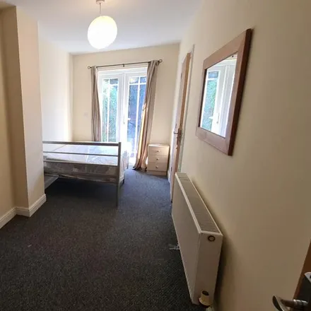 Image 7 - 14 Drayton Street, Manchester, M15 5LL, United Kingdom - Townhouse for rent