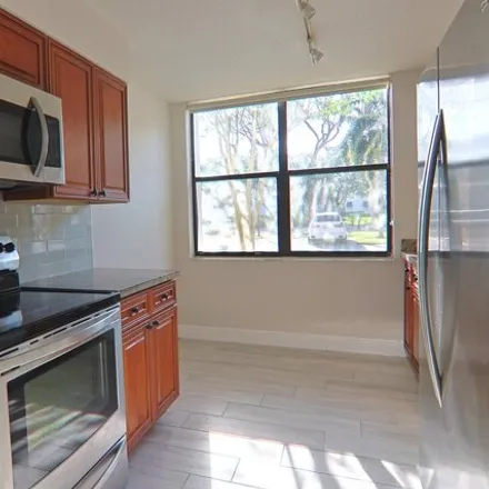Buy this 1 bed condo on 1615 Lavers Circle in Delray Beach, FL 33444