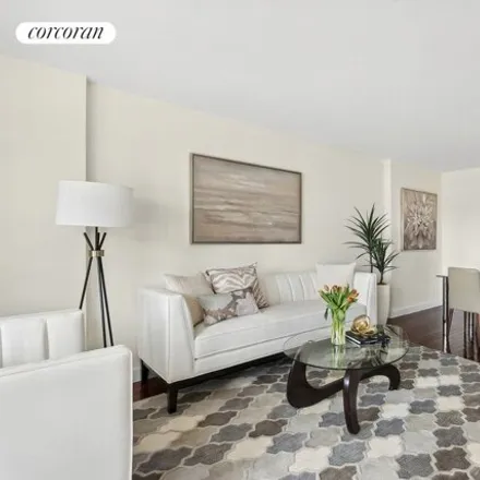 Image 3 - 100 West 93rd Street, New York, NY 10025, USA - Condo for sale