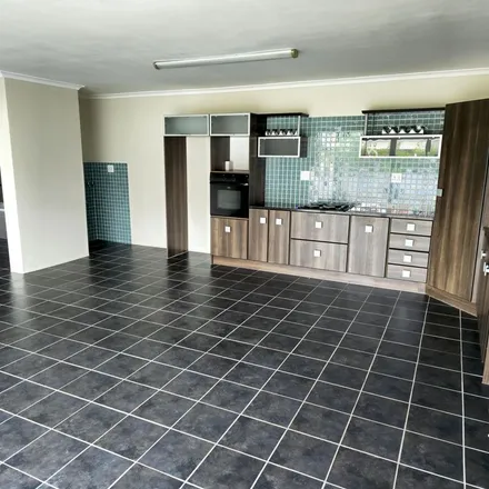 Image 3 - Hester De Wet Street, Overstrand Ward 13, Overstrand Local Municipality, 7201, South Africa - Apartment for rent