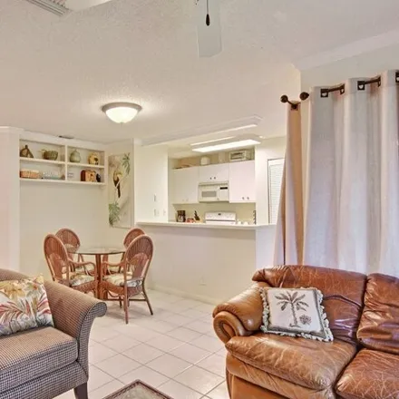 Image 6 - 1355 Winding Oaks Circle East, Indian River County, FL 32963, USA - Condo for rent