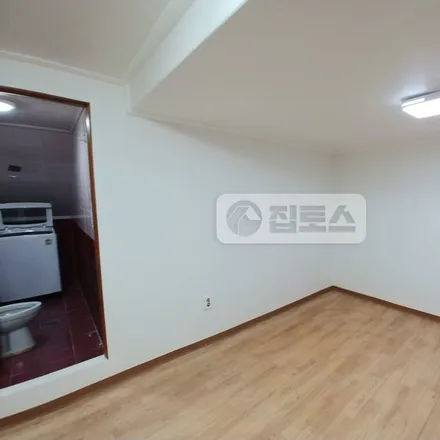 Image 5 - 서울특별시 송파구 석촌동 214-15 - Apartment for rent
