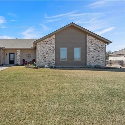Buy this 4 bed house on 309 Twisted Oak Lane in McLennan County, TX 76638
