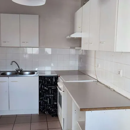 Rent this 4 bed apartment on 3 Rue Jean Loiseau in 26250 Livron-sur-Drôme, France