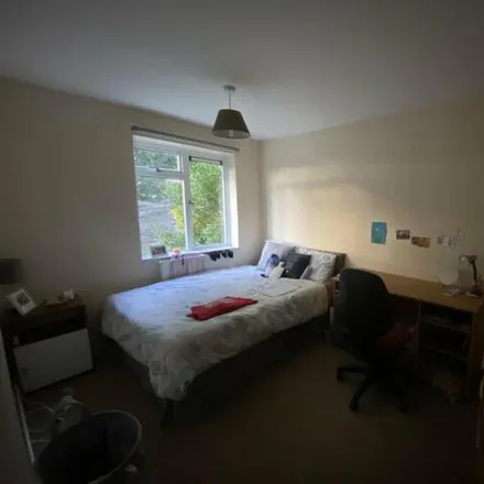 Image 4 - Geranium Walk, Colchester, CO4 3QT, United Kingdom - Room for rent