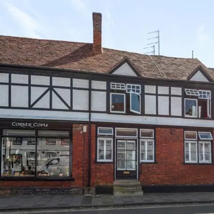 Rent this 2 bed room on Queen Street in Henley-on-Thames, RG9 1AR