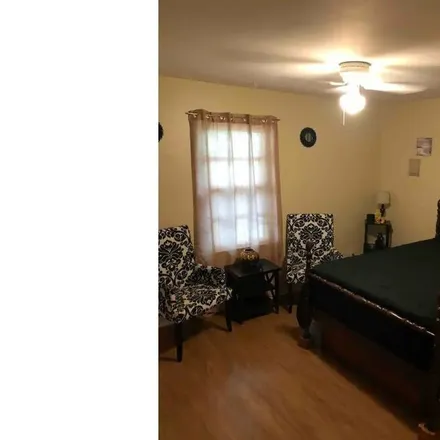 Rent this 3 bed house on Louisville