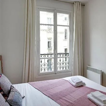 Image 2 - 22 Rue Surcouf, 75007 Paris, France - Apartment for rent