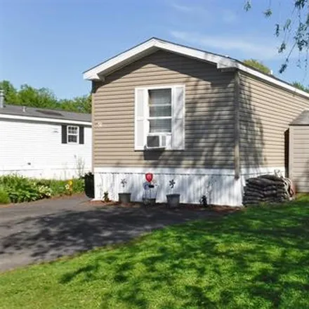 Buy this 3 bed house on 51 Alder Street in Exeter, NH 03833