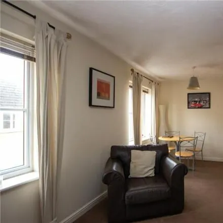 Image 4 - 63 Orchard Gate, Bristol, BS32 0HN, United Kingdom - Room for rent