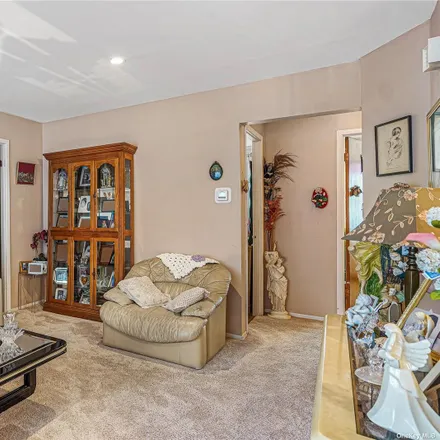Image 6 - 138-28 Redding Street, New York, NY 11417, USA - Townhouse for sale