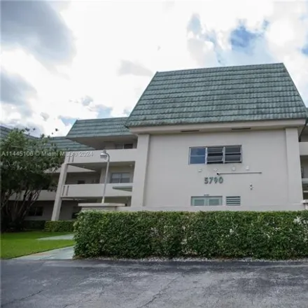 Buy this 2 bed condo on 5773 Stirling Road in Hollywood, FL 33021