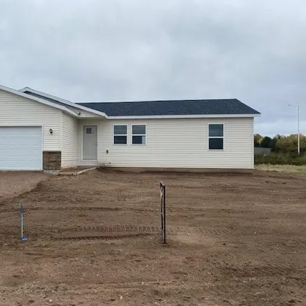 Buy this 3 bed house on 598 Platinum Drive in Stratford, Marathon County