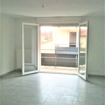 Rent this 2 bed apartment on 2 rue Charles Bourseul in 64000 Pau, France