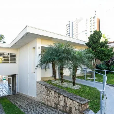 Buy this studio house on Rua Professora Ephigênia do Rego Barros 62 in Mercês, Curitiba - PR