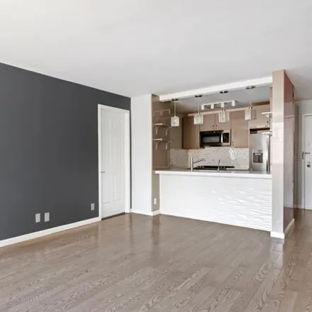 Rent this 3 bed condo on 1 Irving Place in New York, NY 10003