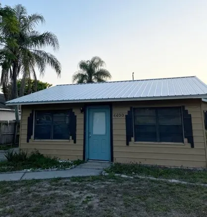 Rent this 3 bed house on 4338 Ellis Circle in Indian River City, Titusville