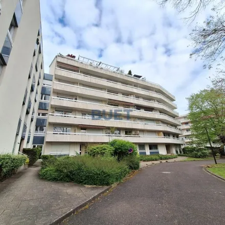 Image 1 - 5 Place de la République, 21000 Dijon, France - Apartment for rent