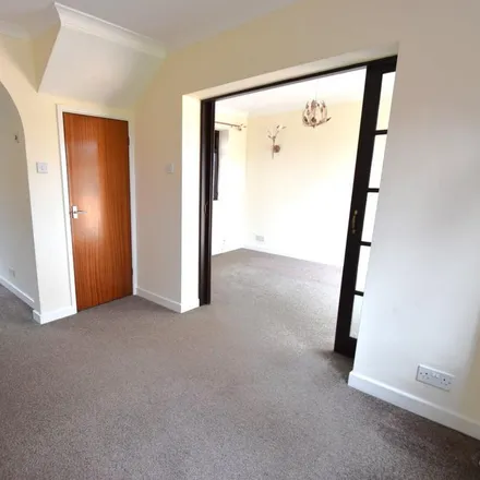 Image 3 - Beech Close, Willand, EX15 2SD, United Kingdom - House for rent