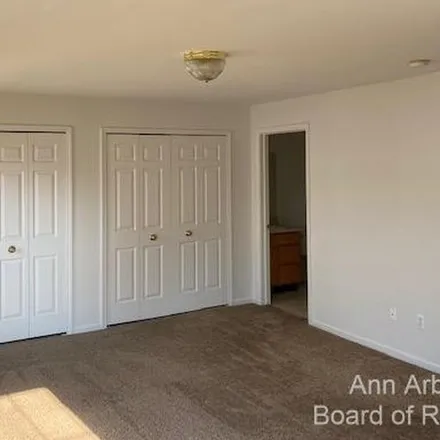 Rent this 3 bed apartment on 2778 South Knightsbridge Court in Ann Arbor, MI 48105