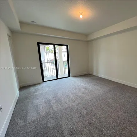 Image 9 - Northwest 83rd Passage, Doral, FL 33122, USA - Townhouse for rent