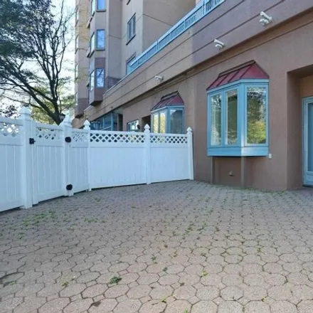 Buy this 1 bed condo on 98 Independence Way in Edgewater, Bergen County